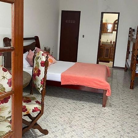Praia Virgem Hostel リオ・ダス・オストラス エクステリア 写真